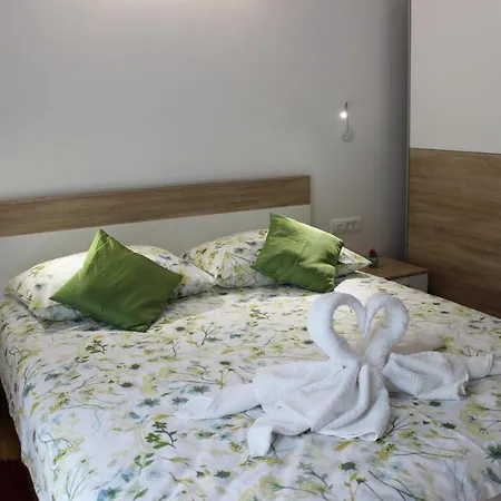 Appartement With A Parking Space Supetar, Brac - 17411 Supetar